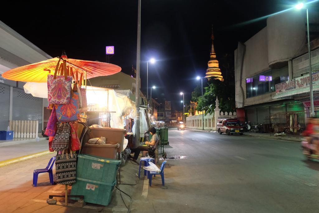 Top Best Hostel Chiangmai Чиангмай Экстерьер фото